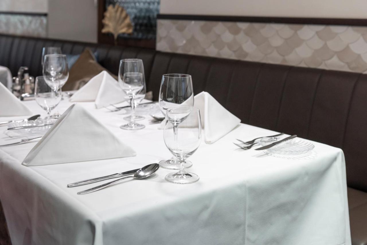 Hotel & Restaurant Roessli シュタンスシュタット エクステリア 写真