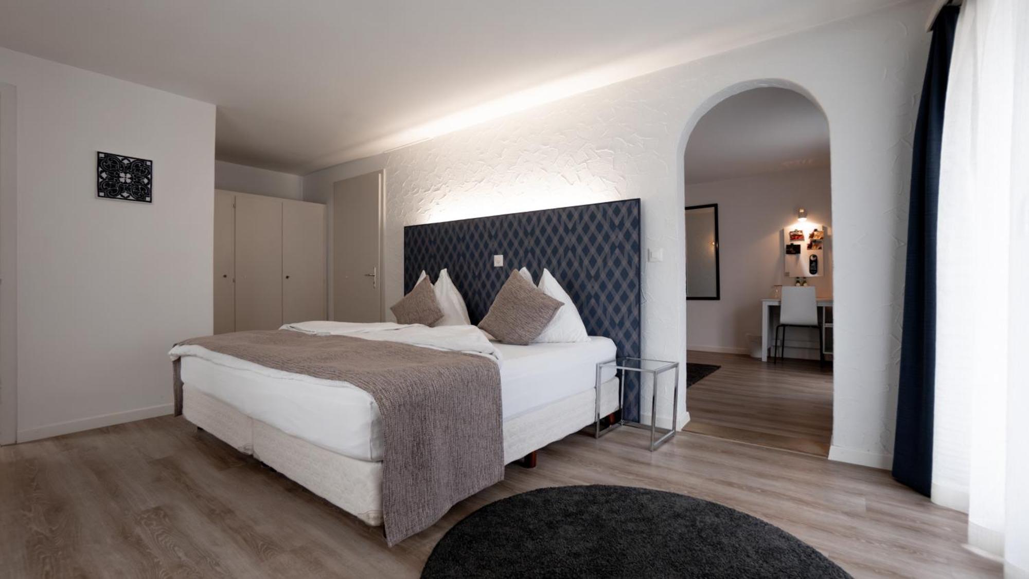 Hotel & Restaurant Roessli シュタンスシュタット エクステリア 写真
